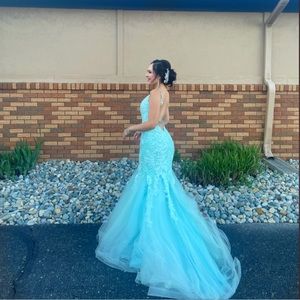 Rachel Allan blue prom dress, size US4